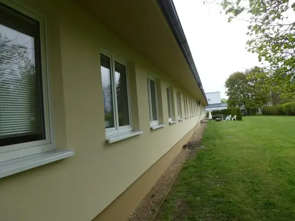 Realizace zateplení fasády admin.budovy Kladno — fotografie 15
