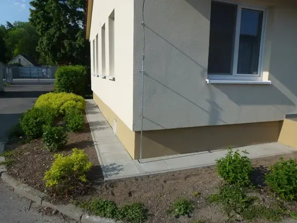 Realizace zateplení fasády admin.budovy Kladno — fotografie 20