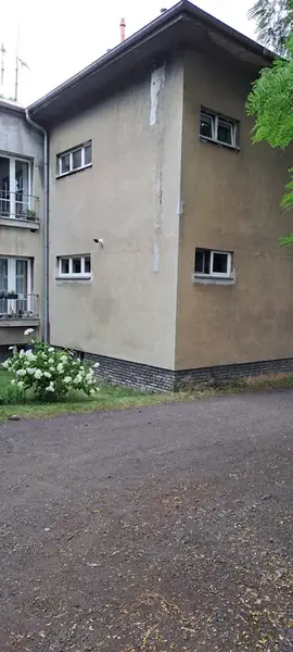 Rekonstrukce fasády Huťská Kladno — fotografie 5