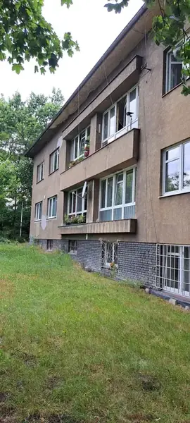 Rekonstrukce fasády Huťská Kladno — fotografie 6