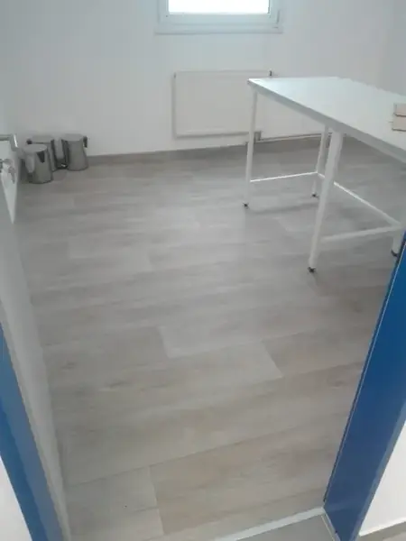 Rekonstrukce laboratoří Kladno — fotografie 19