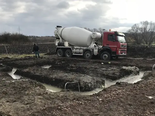 Hrubá stavba rodinného domu Dolany
