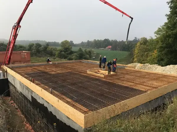 Hrubá stavba rodinného domu - Vinařice — fotografie 23