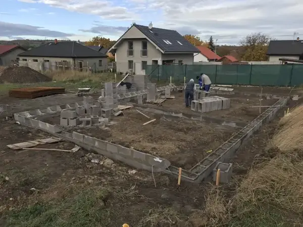 Výstavba rodinného domu na klíč - Řisuty — fotografie 3