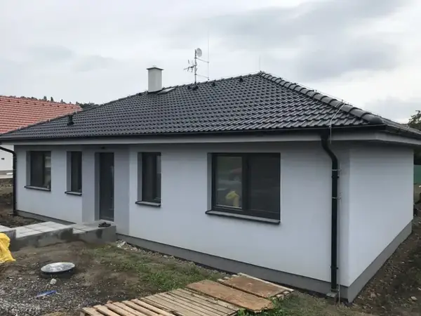 Výstavba rodinného domu na klíč - Řisuty — fotografie 20