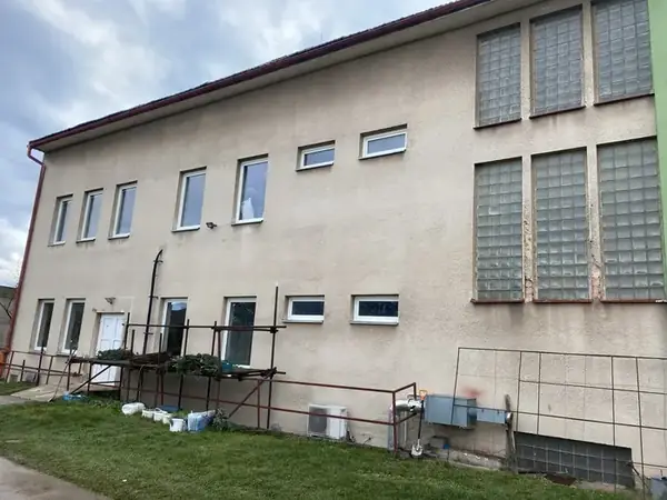 Zateplení budovy a kompletní rekonstrukce střechy ČZÚ Červený Újezd — fotografie 3