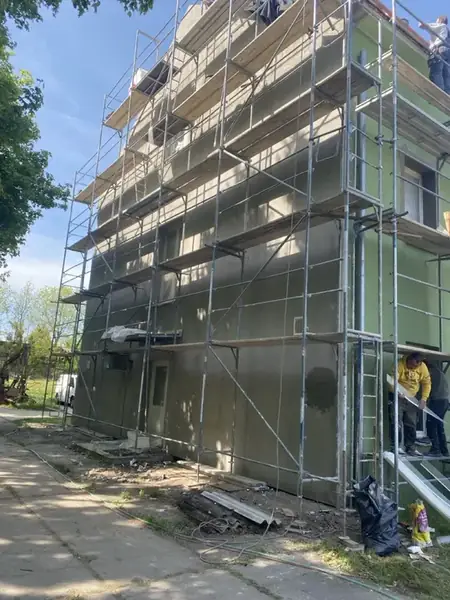 Zateplení budovy a kompletní rekonstrukce střechy ČZÚ Červený Újezd — fotografie 18