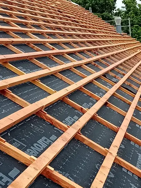 Zateplení budovy a kompletní rekonstrukce střechy ČZÚ Červený Újezd — fotografie 25