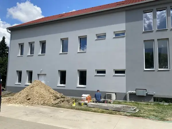 Zateplení budovy a kompletní rekonstrukce střechy ČZÚ Červený Újezd — fotografie 44