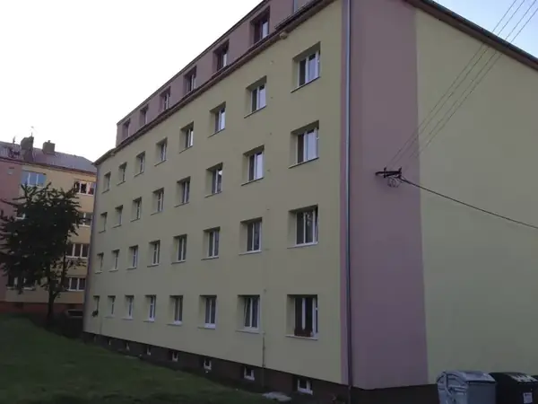 Zateplení bytového domu Kladno Brožíkova — fotografie 3