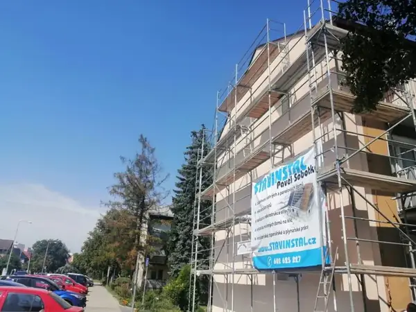 ZATEPLENÍ BYTOVÉHO DOMU KLADNO — fotografie 14