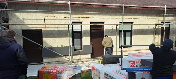 Zateplení rodinného domu včetně kompletní rekonstrukce střechy, Libušín — fotografie 6