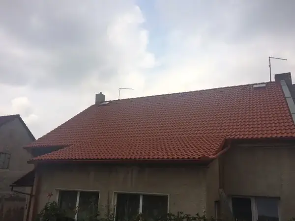 Zhotovení nové střechy Pchery
